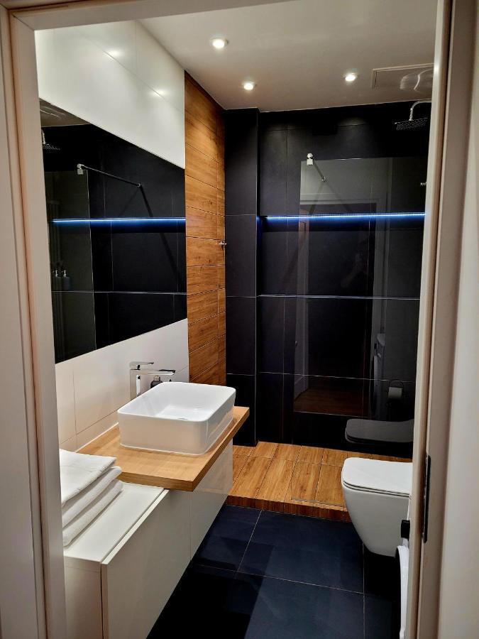 Ferienwohnung Apartament By The Way Breslau Exterior foto